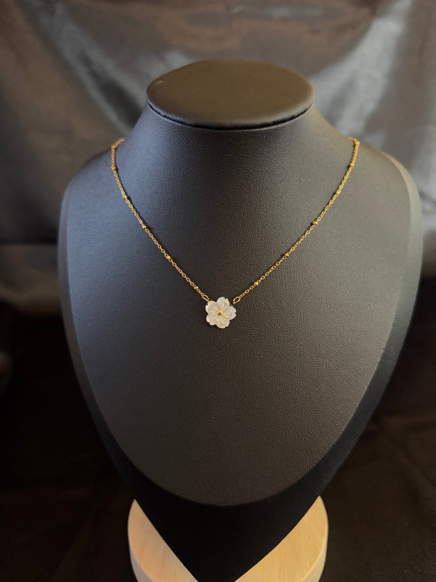 Collier Flora